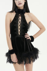 Robe gothique en velours à empiècements duveteux noir à col licou pour femmes